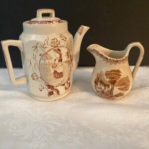ANTIQUE VINTAGE CHILDRENS TEAPOT AND CREAMER